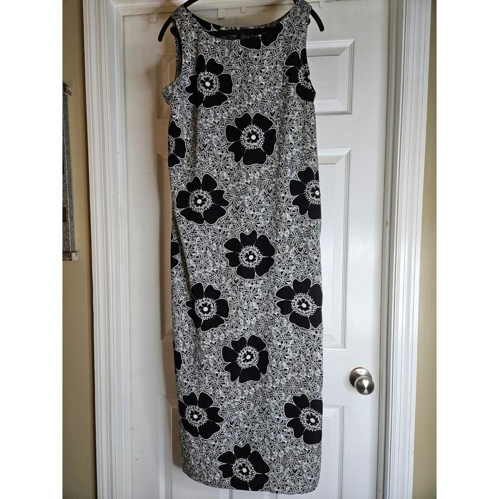 Studio 1 Woman Dress Size 16 Excellent Pre Owned Condition
